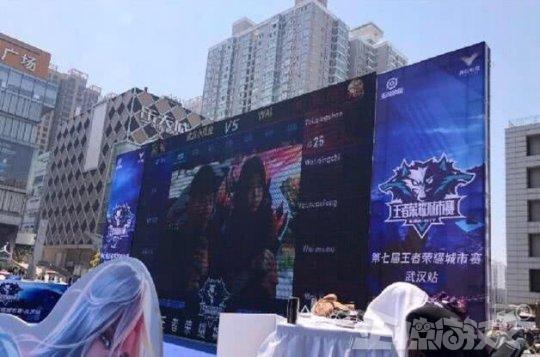 LOL Esports官方推特： Elk 是世界上最好的ADC之一！