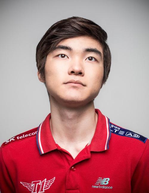 枪压制！VIT的强力枪压制击败了 DRX 赢得了第一场比赛！VIT 1-0 DRX